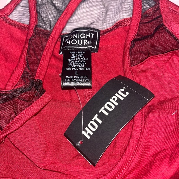 Red Skull Tank Top - Picture 5 of 5